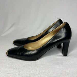 St John Black Gold  Kitten Heel Square Toe Made In Italy Size 6 AA